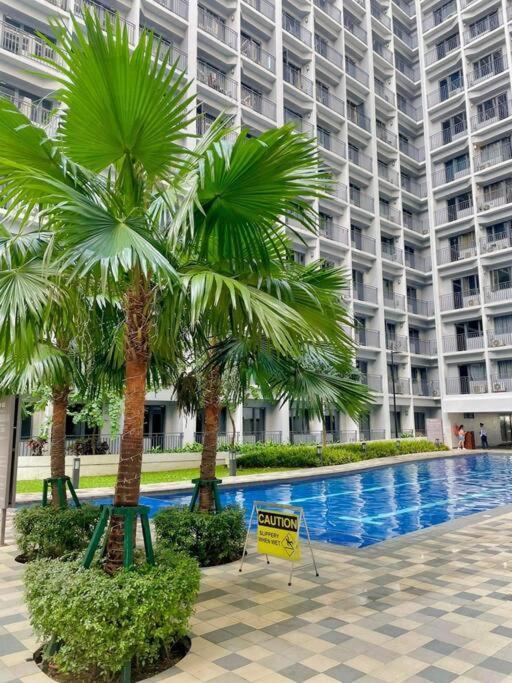 Fully Equipped 1Br Condo At Shore2 Near To Moa Манила Экстерьер фото